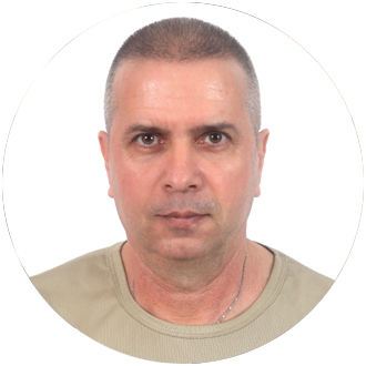 Profile photo of Grigoris Lampros, certified motorcycle riding instructor and first aid trainer.